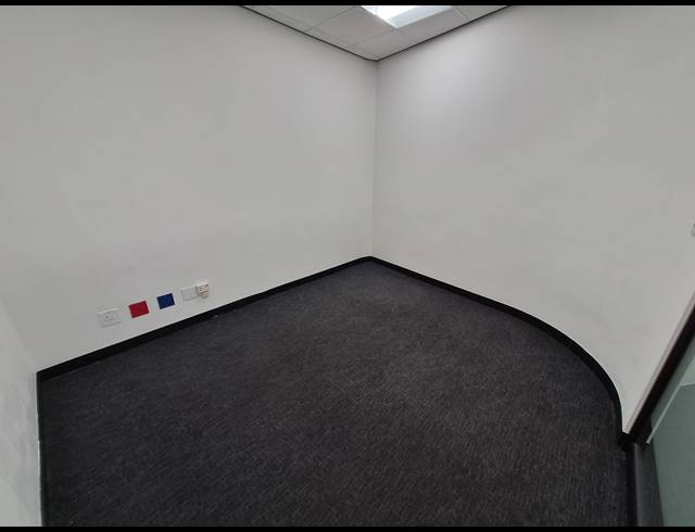 12M² OFFICE TO LET IN GLENADRIENNE